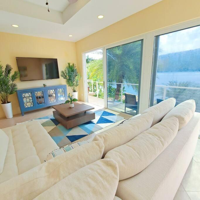 Sailfish Villa Luxury Beachfront Estate Magens Bay Cruz Bay Экстерьер фото
